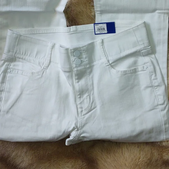 Apt 9 mid rise white stretch bootcut curvy tummy control jeans. Size 10S New - Picture 5 of 13